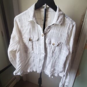 Aeropostale White Button-Down Shirt with Front Pockets